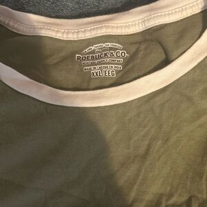 Roebuck & Co Men’s XXL Shirt